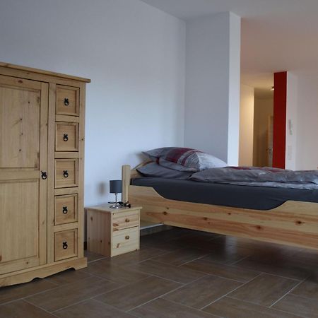 Hunsruecker-Fewo - Die Erlebnishuette - 2 Ferienwohnungen Im Hunsrueck In Unzenberg Gobenhausen Pokój zdjęcie